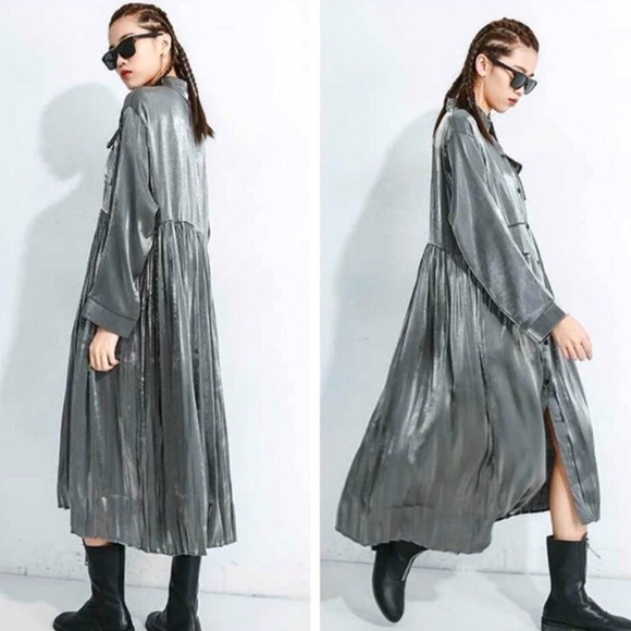 Kate Hewko Silver Button Down Shirt Dress / Kimono Duster w/ Dolman Sleeves - Picture 5 of 14